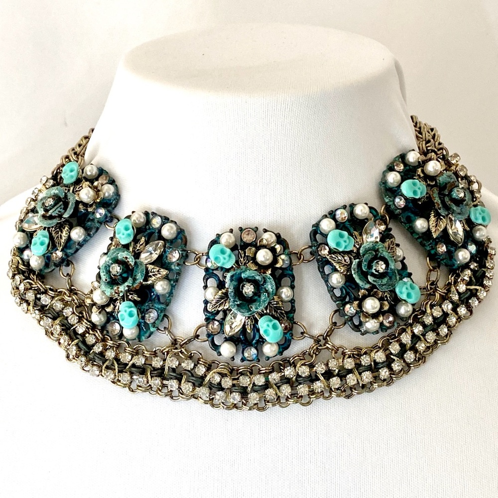 Betsey Johnson ‘Patina’ Skulls Statement Necklace RARE